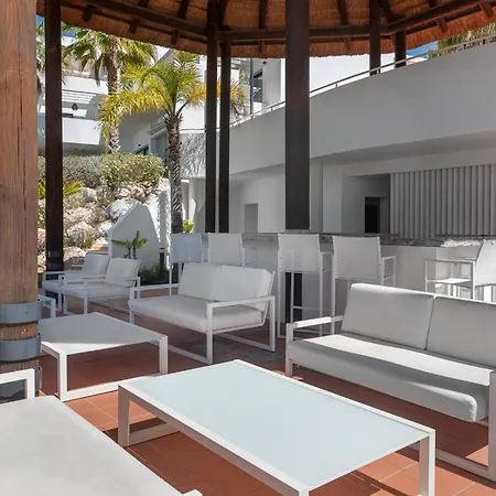 Panoramic Views And Large Garden In Atalaya Hills Estepona