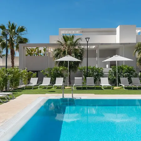 Panoramic Views And Large Garden In Atalaya Hills