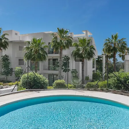 Panoramic Views And Large Garden In Atalaya Hills Apartment